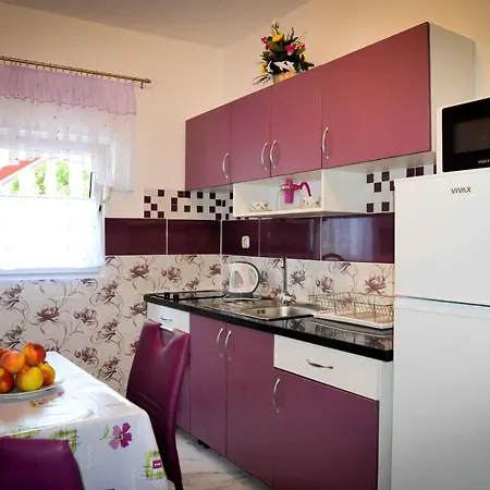 Apartment In Lopar/insel Rab 36282 *