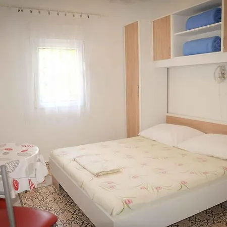 Apartment In Lopar/insel Rab 36282