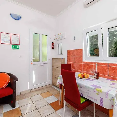 Apartment In Lopar/insel Rab 36282 Lopar