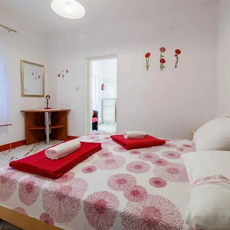 In - Insel Rab 36282 Апартаменты *