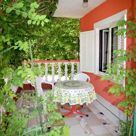 In - Insel Rab 36282 شقة *